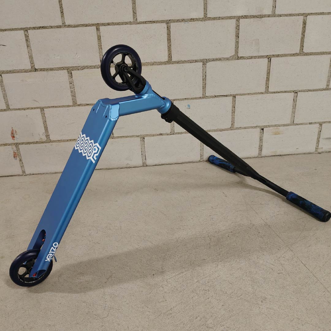 Custom Scooter "Aztek Blue"