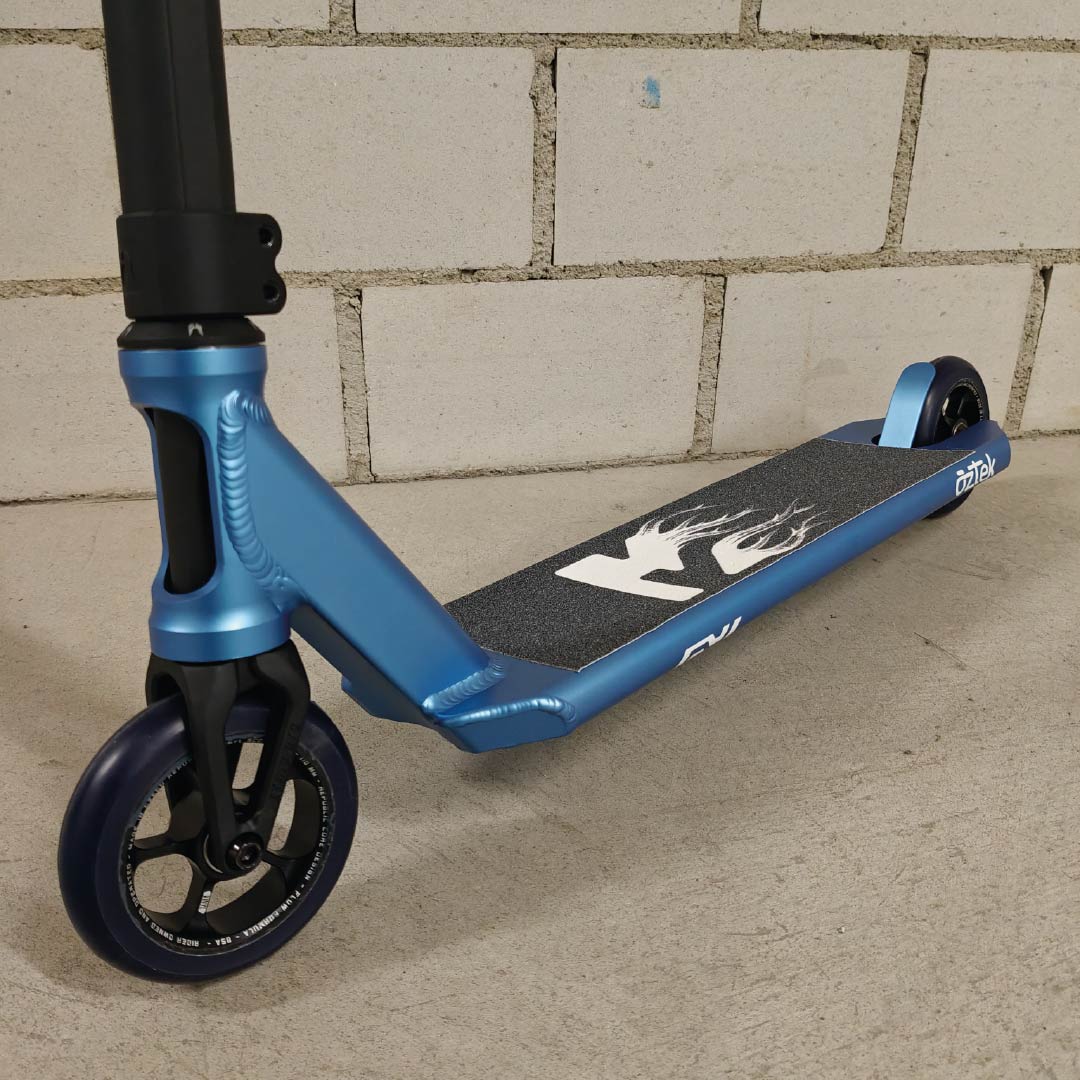 Custom Scooter "Aztek Blue"