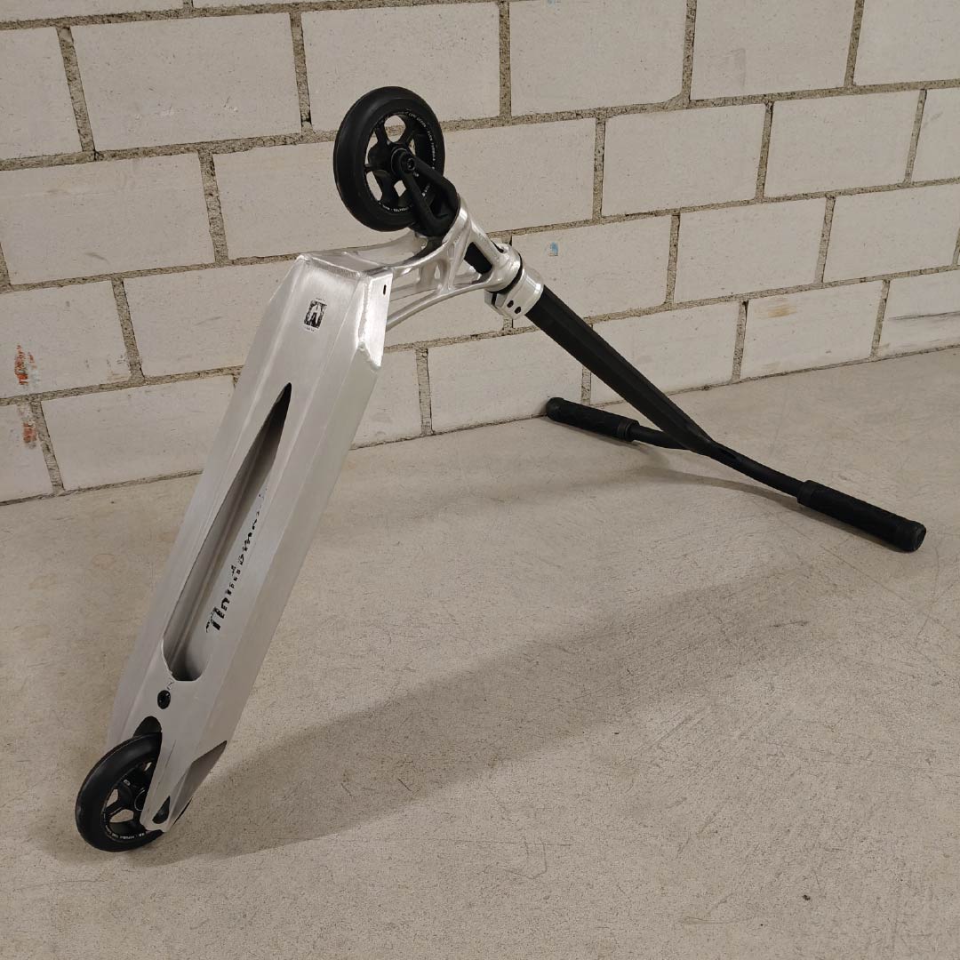 Custom Scooter "Pande V2 Silver"